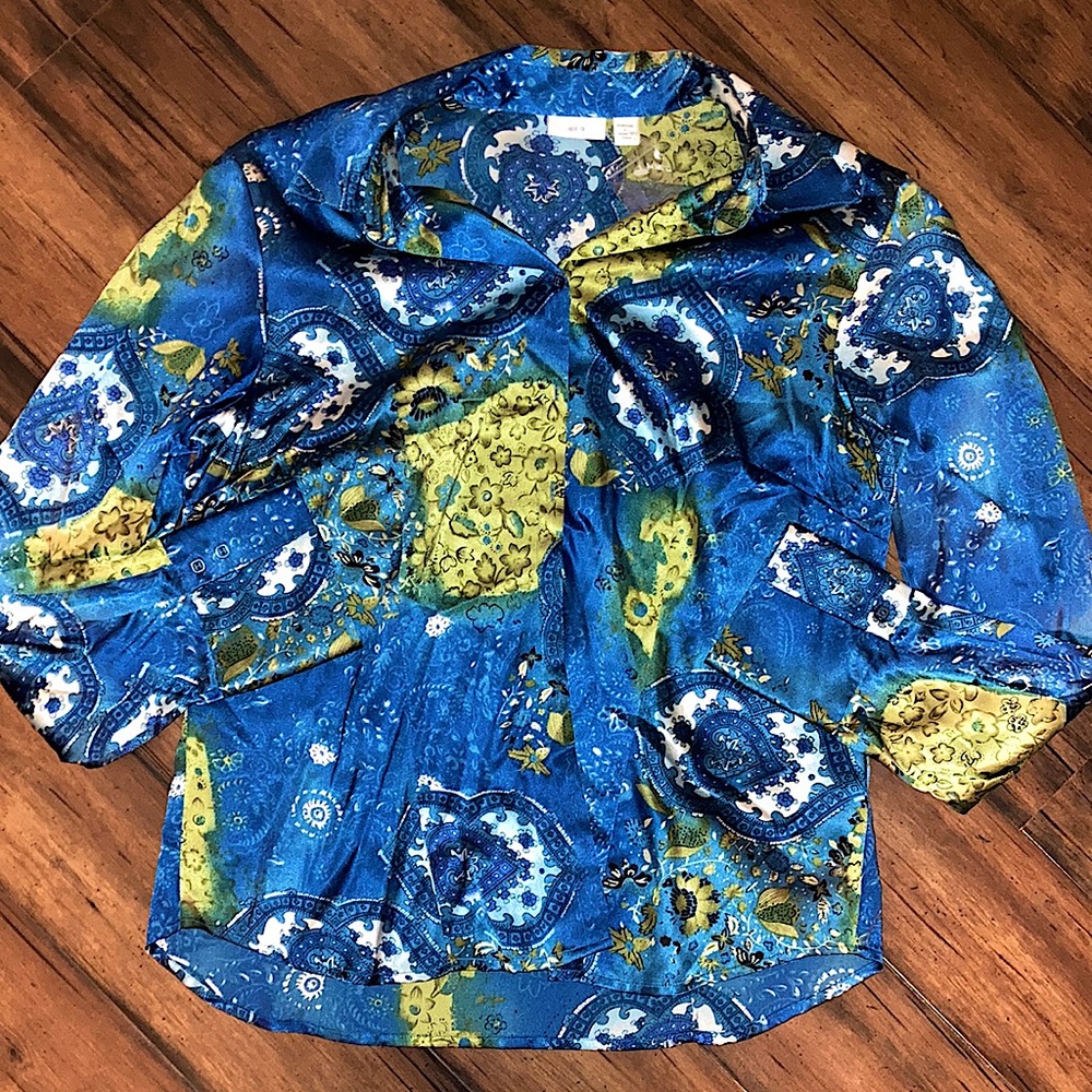 NWT Apt. 9 Blue and Green Faux Silk Button Down Bohemian Printed Blouse